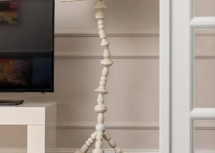 Bright 3city In Center By Renters *