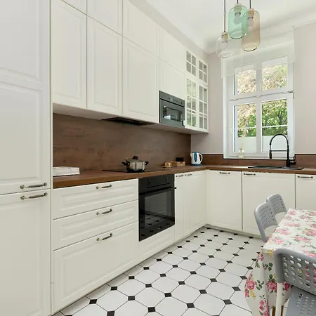 Apartment Bright 3city In Center By Renters