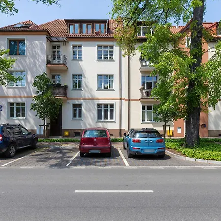 Apartment Bright 3city In Center By Renters Sopot